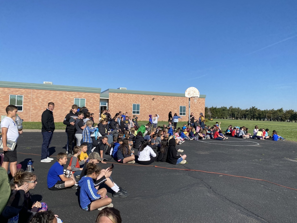 North students watching